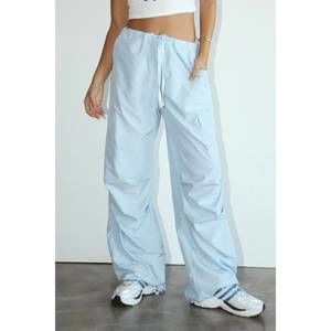 NEW BAILEY ROSE lucy parachute pant in powder blue